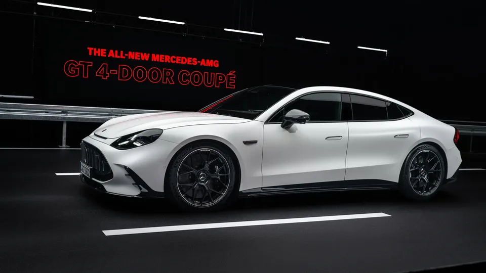 Elettronauti - Mercedes AMG GT