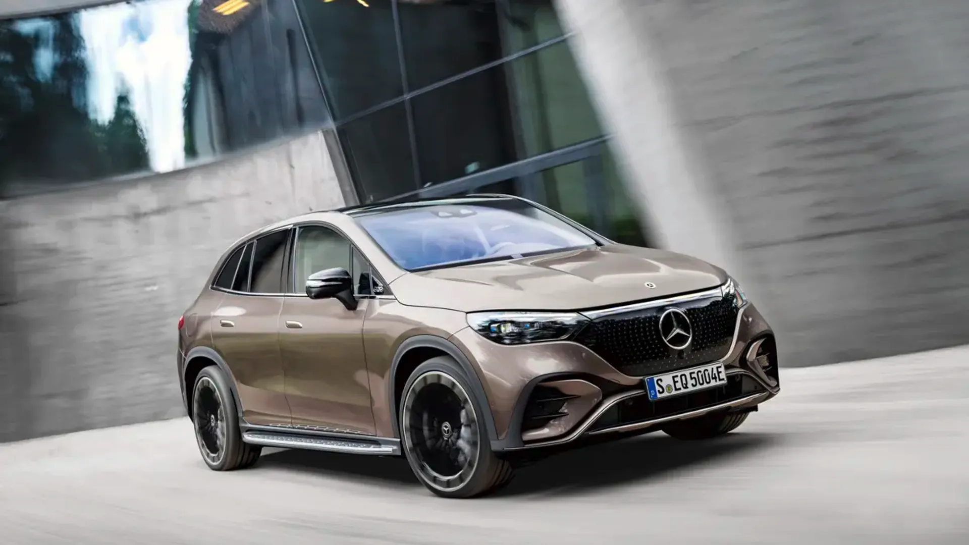 EQE SUV 350+