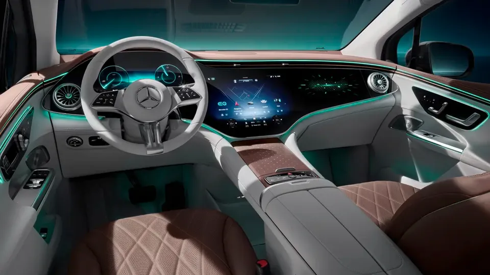 Elettronauti - Mercedes-Benz EQE SUV