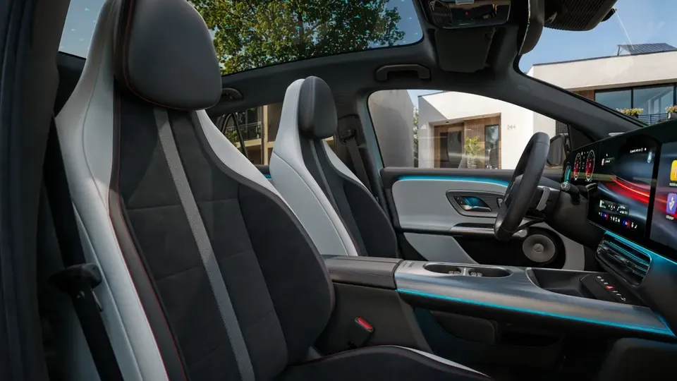 Elettronauti - Mercedes-Benz GLA 200 - Nero - Sedili - Sedili anteriori