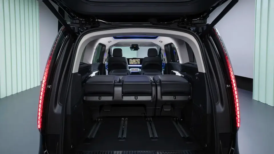 Elettronauti - Mercedes-Benz VLE 300 - Vano di carico - Bagagliaio