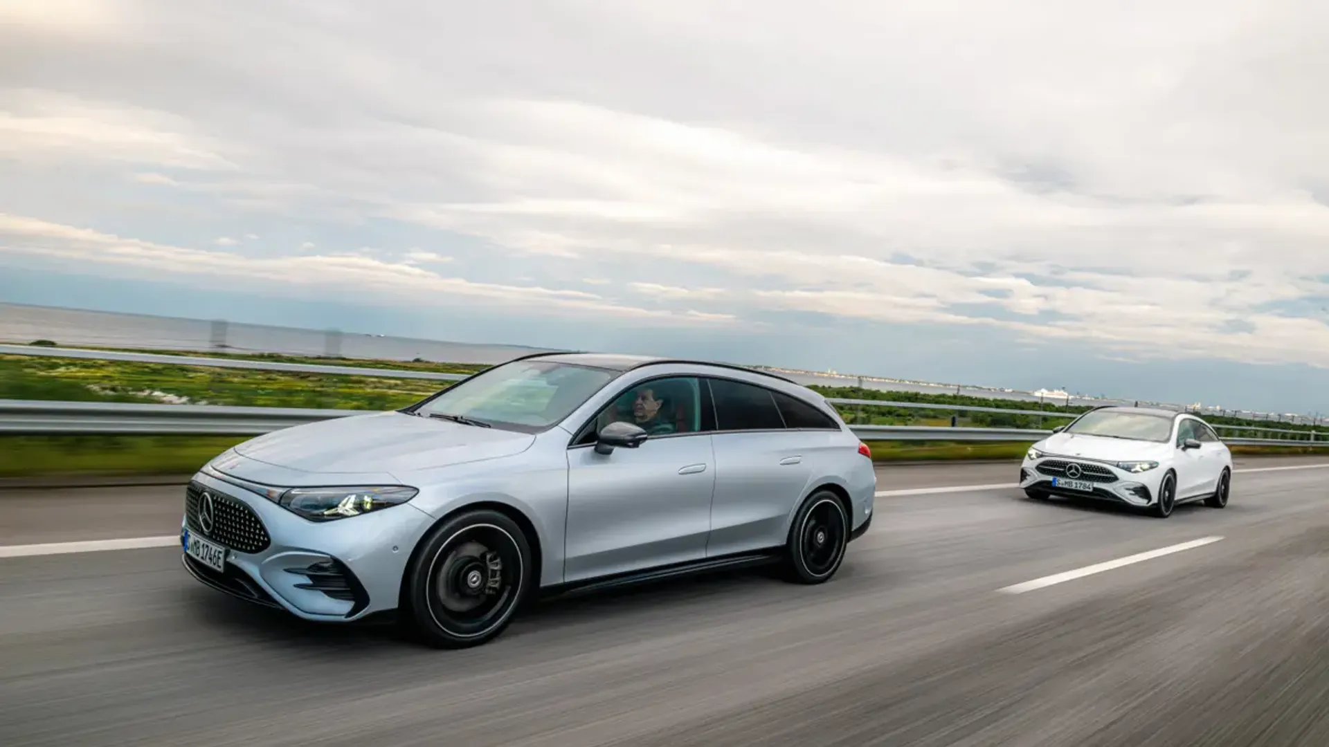 Elettronauti - Mercedes CLA 200 Shooting Brake - Rosso - Esterno - Vista anteriore a tre quarti