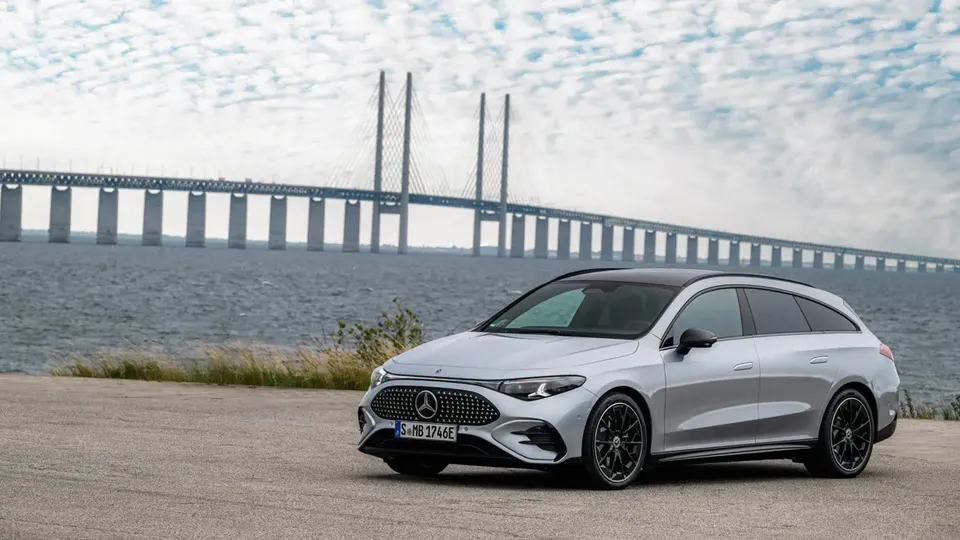 Elettronauti - Mercedes CLA 200 Shooting Brake - Bianco - Esterno - Vista anteriore a tre quarti