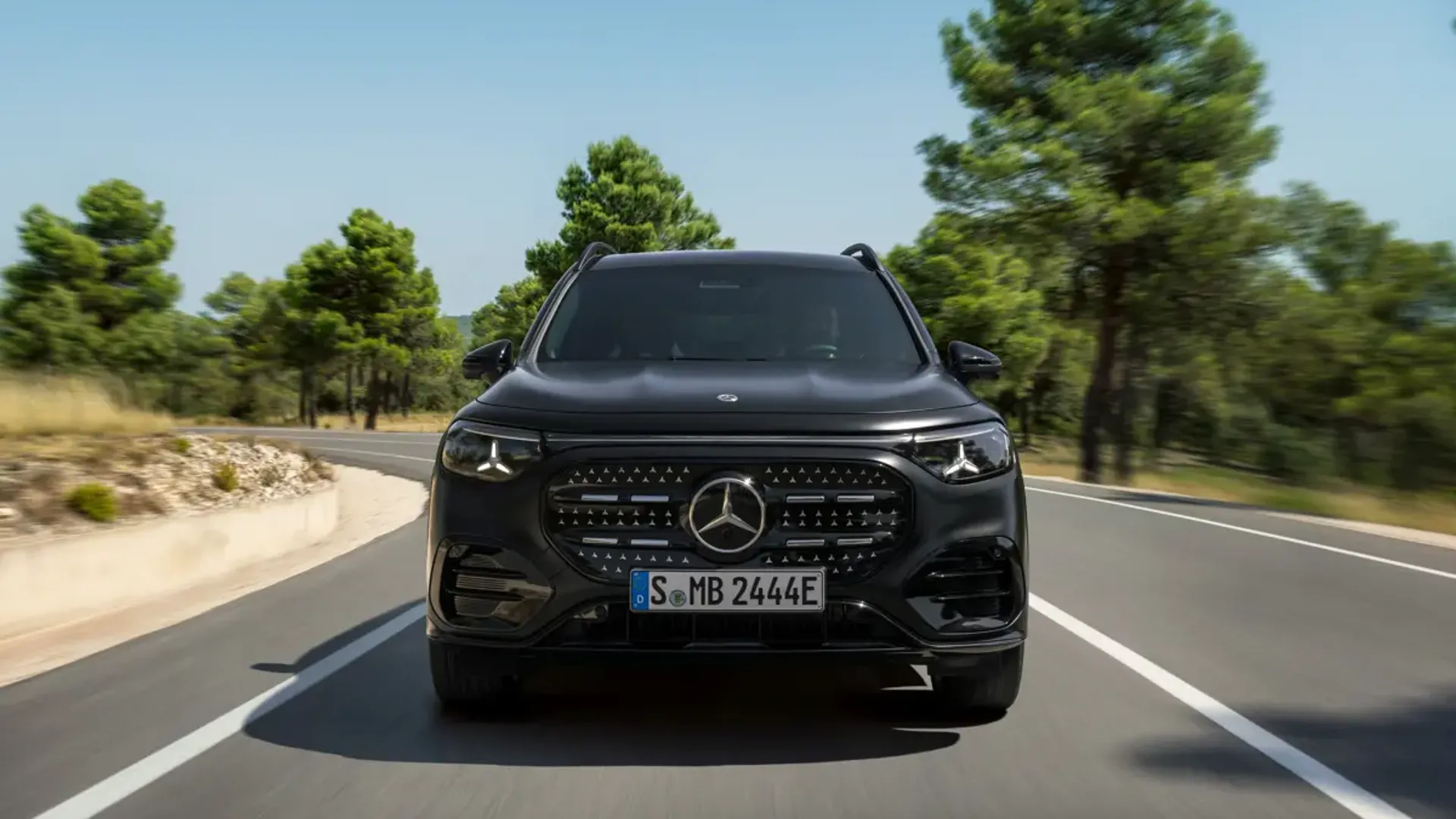 Elettronauti - Mercedes-Benz GLB