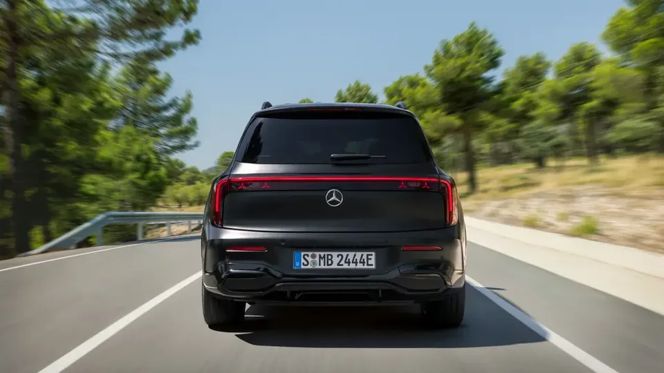 Elettronauti - Mercedes-Benz GLB