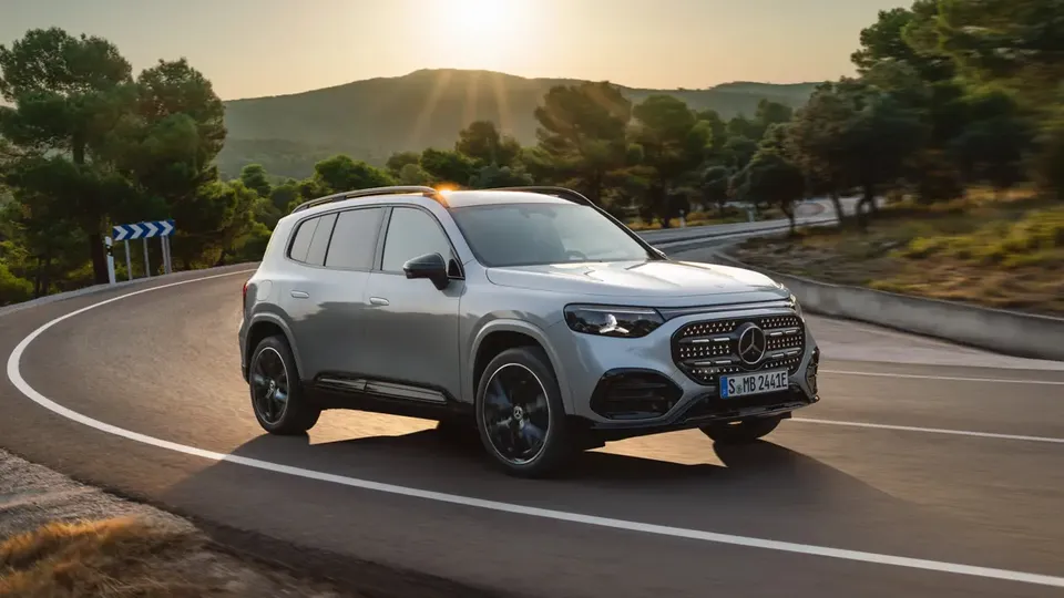 Elettronauti - Mercedes-Benz GLB