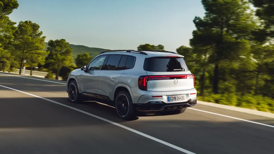 Elettronauti - Mercedes-Benz GLB