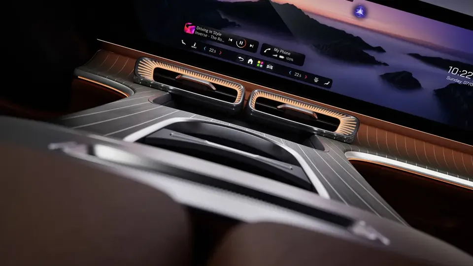 Elettronauti - Mercedes-Benz GLC 250 - Grigio - Esterno - Vista anteriore a tre quarti