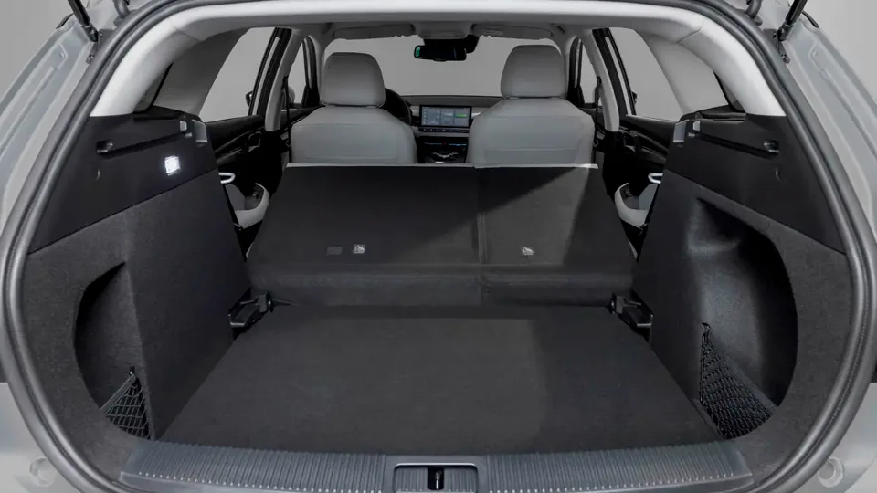 Elettronauti - MG mg5 mg5 Electric Long Range - bagagliaio