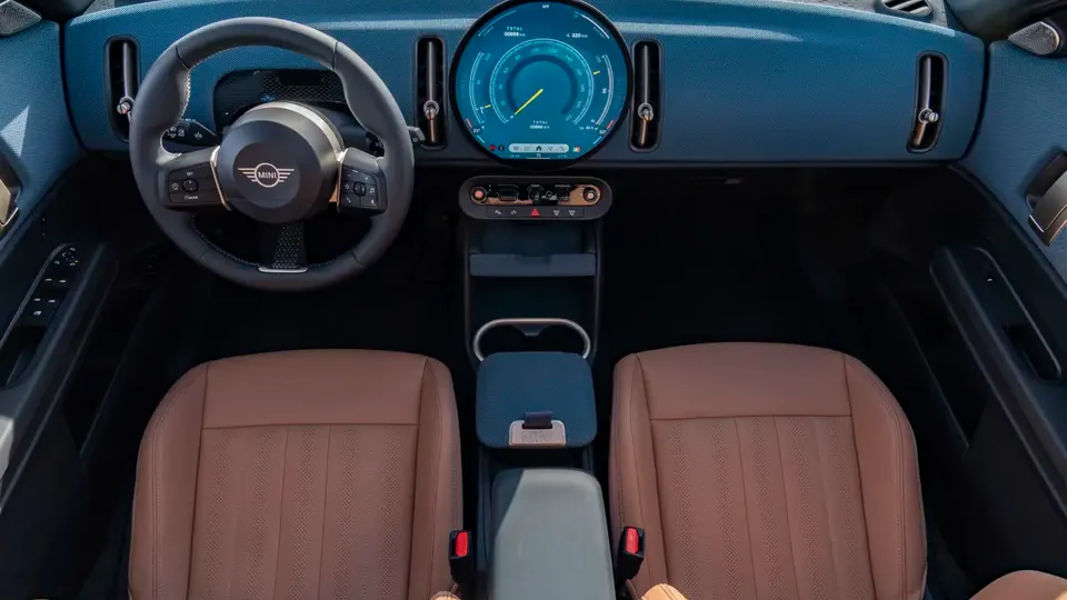 Elettronauti - Mini Countryman E - Plancia - Vista della plancia