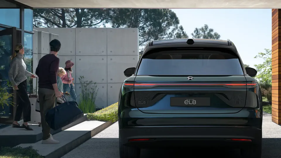 Elettronauti - Nio El8 El8 Long Range AWD - esterno
