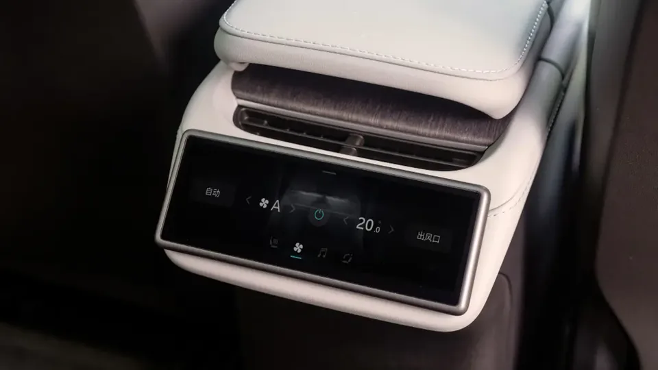 Elettronauti - Nio Es6 Es6 Long Range AWD - infotainment