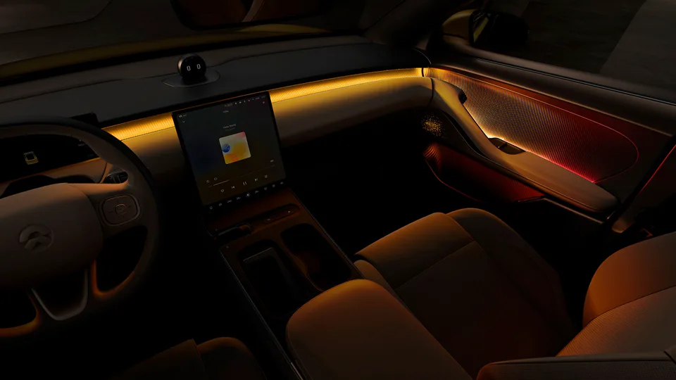 Elettronauti - Nio Et5 Et5 Standard Range AWD - dettaglio