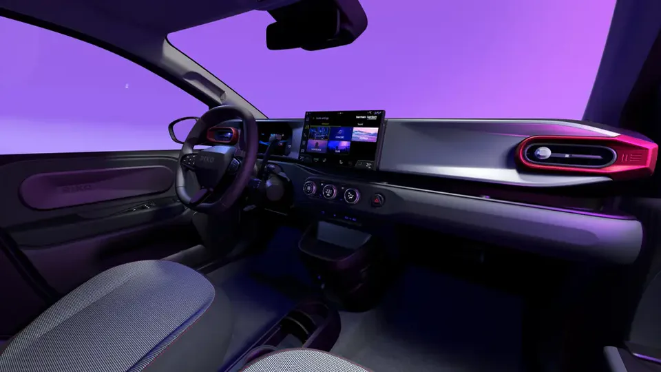 Elettronauti - Plancia della Nissan Pixo con touchscreen centrale vista dal lato passeggero anteriore