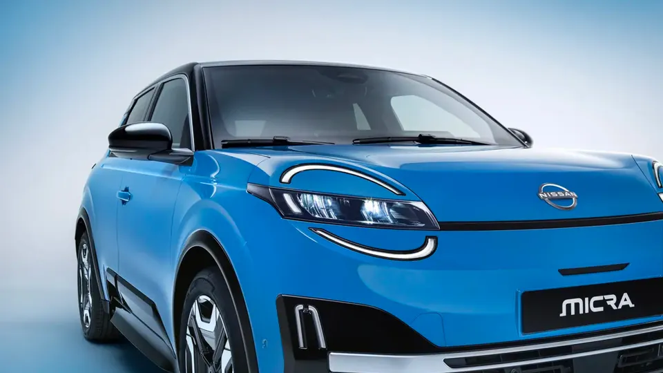Elettronauti - Nissan Micra Extended Range 52 kWh - Giallo - Esterno - Vista anteriore a tre quarti