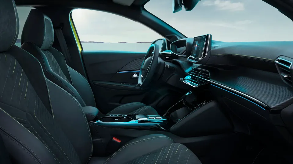 Elettronauti - Peugeot e-208