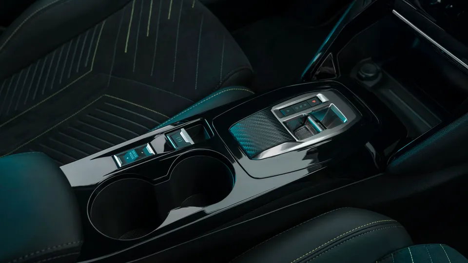 Elettronauti - Peugeot e-208