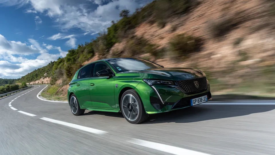 Elettronauti - Peugeot e-308