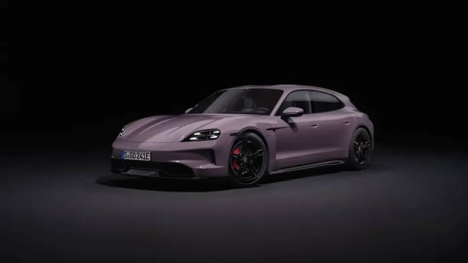 Elettronauti - Porsche Taycan 4S Sport Turismo - Grigio - Esterno - Vista anteriore a tre quarti