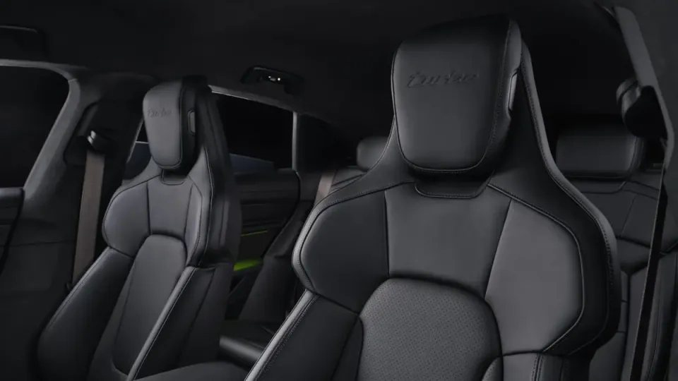 Elettronauti - Porsche Taycan Turbo S Cross Turismo - Nero - Sedili - Sedili anteriori