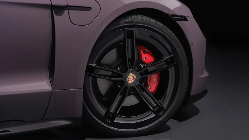 Elettronauti - Porsche Taycan 4S Sport Turismo - Argento - Cerchio