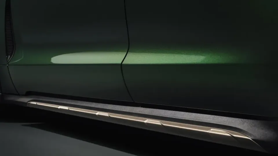 Elettronauti - Porsche Taycan Turbo Cross Turismo - Verde - Esterno - Vista anteriore a tre quarti