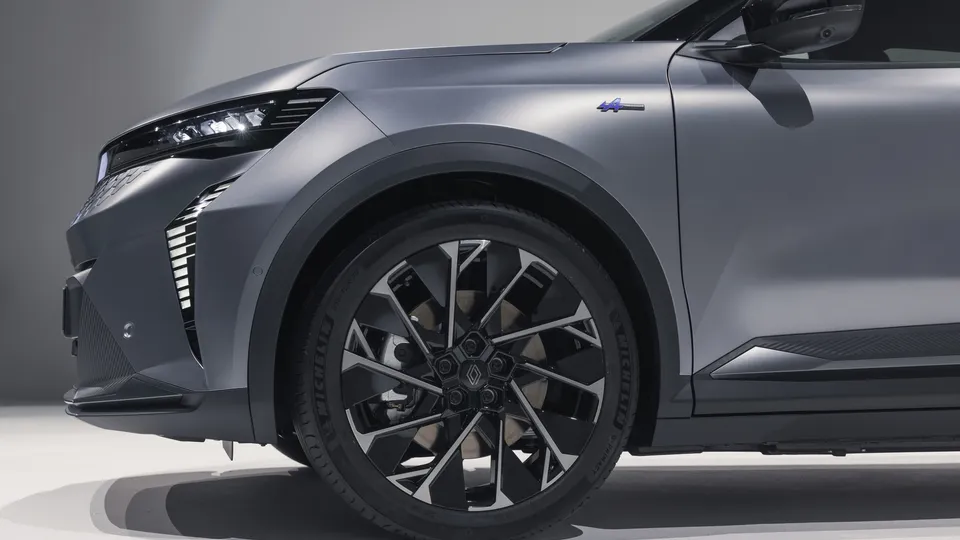 Elettronauti - Renault Scenic e-Tech