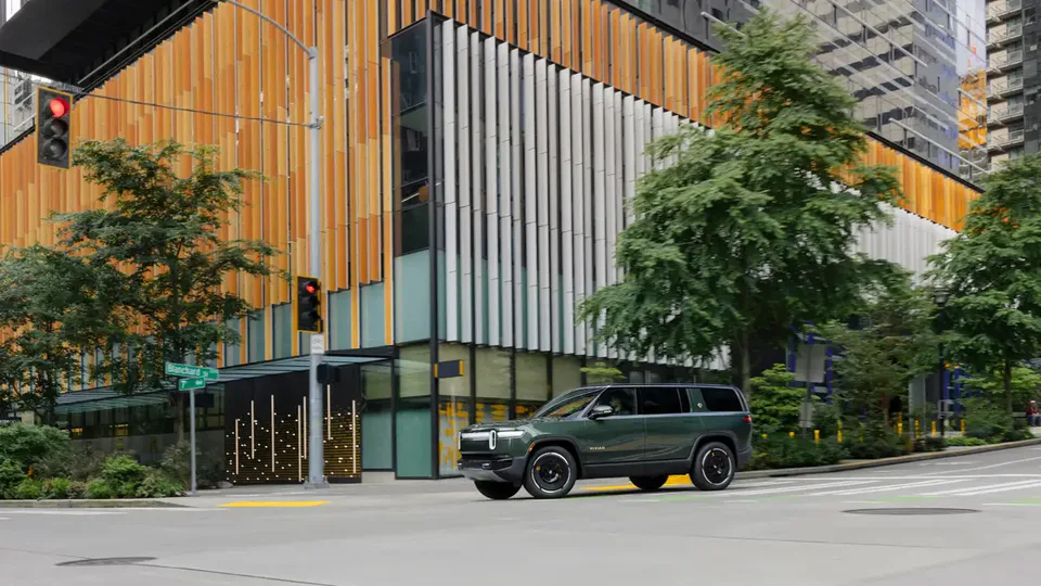 Elettronauti - Rivian R1 R1 S Dual-Motor AWD LP - esterno