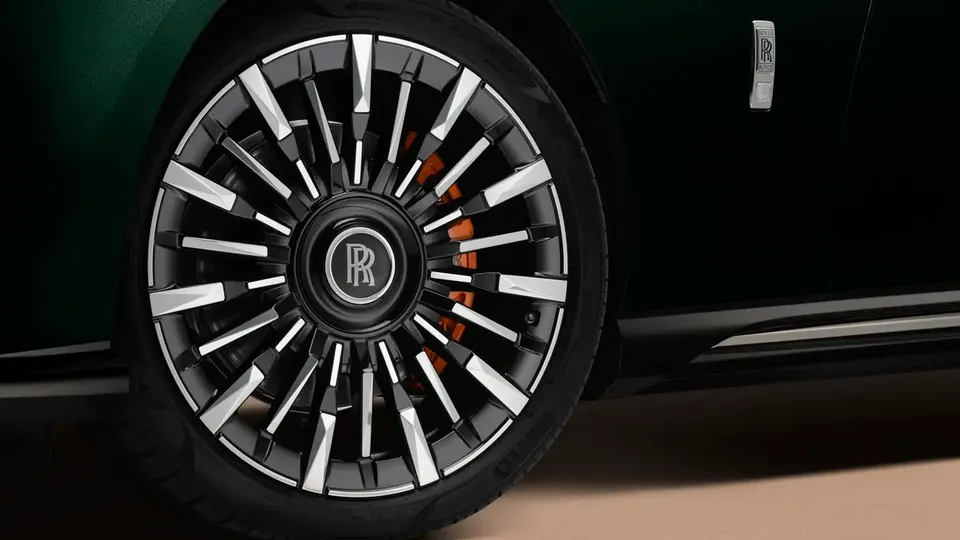 Elettronauti - Rolls-Royce Spectre Series II - Cerchio - Vista laterale