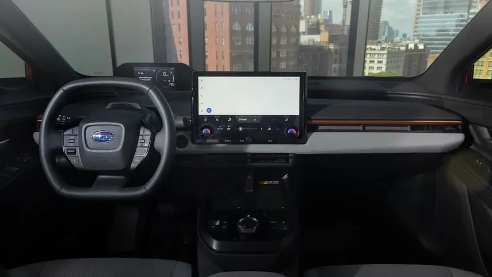 Elettronauti - Subaru Uncharted AWD 77 kWh - Plancia - Vista della plancia