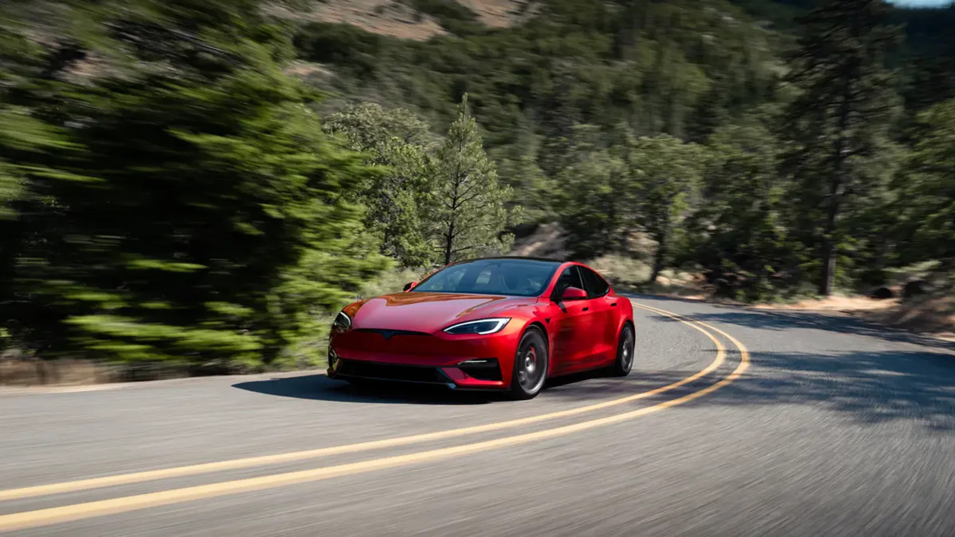 Elettronauti - Tesla Model S Model S Plaid - esterno
