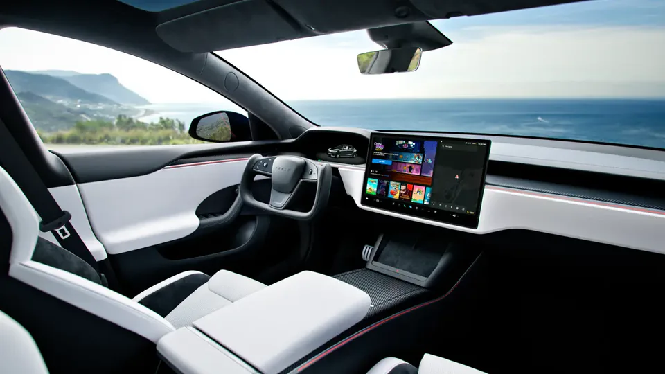Elettronauti - Tesla Model S Model S Plaid - interni