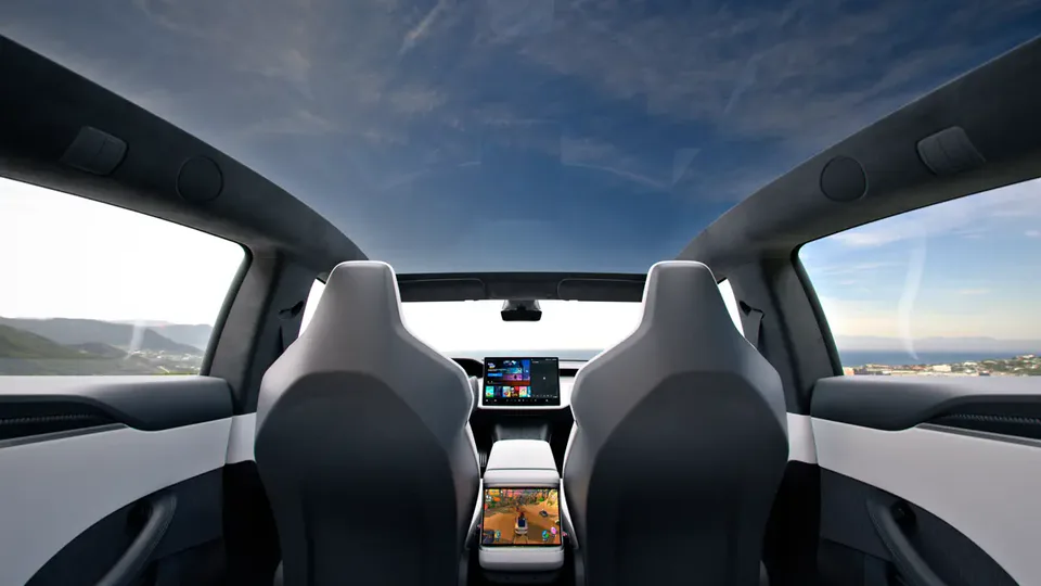 Elettronauti - Tesla Model S Model S Plaid - interni