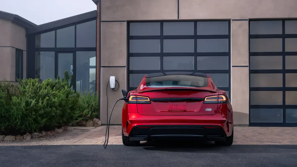 Elettronauti - Tesla Model S Model S Plaid - porta-ricarica