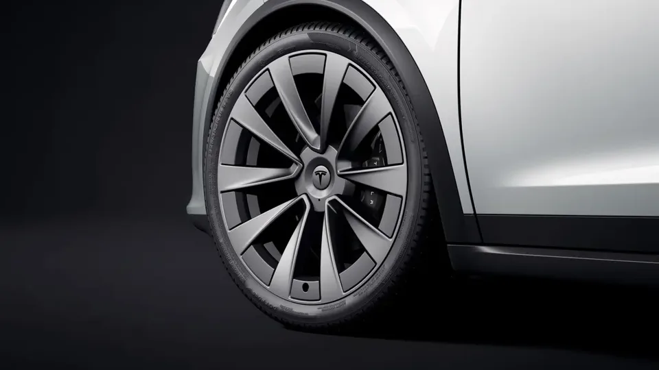 Elettronauti - Tesla Model X Model X Plaid - cerchio