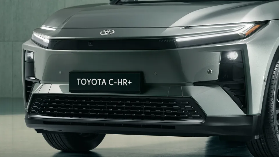 Elettronauti - Toyota C-HR+