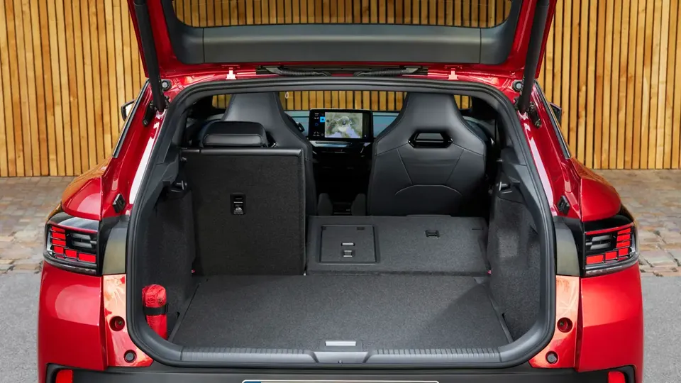 Elettronauti - Volkswagen ID.5 GTX 4MOTION - Vano di carico - Bagagliaio