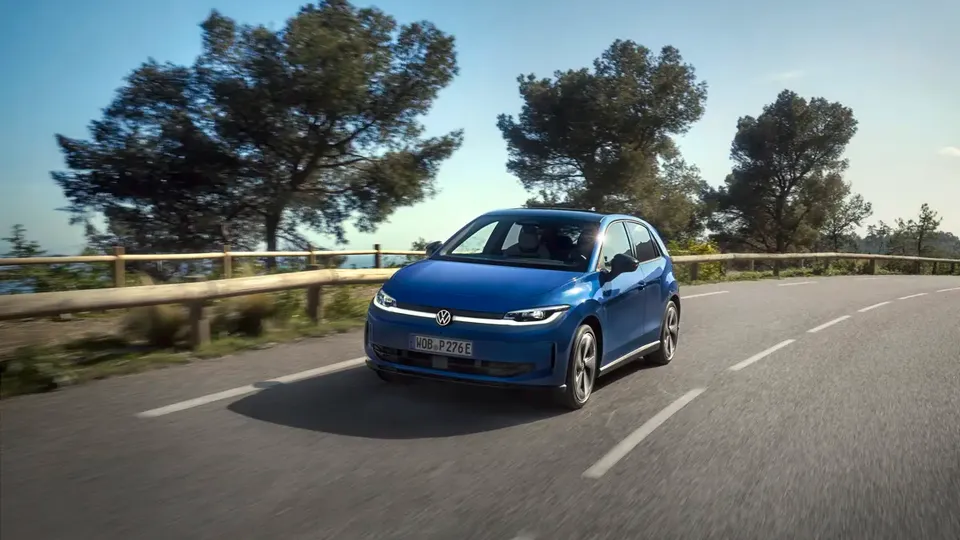 Elettronauti - Volkswagen ID. Polo 155 kW - Blu - Esterno - Vista anteriore a tre quarti