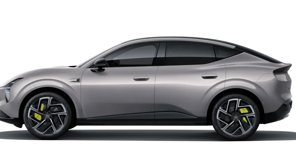 Elettronauti - XPENG L03 71.2 kWh AWD Performance - Light Blue - Esterno - Vista anteriore a tre quarti