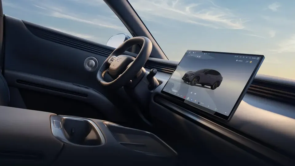 Elettronauti - XPENG L03 71.2 kWh AWD Performance - Interni - Vista della plancia