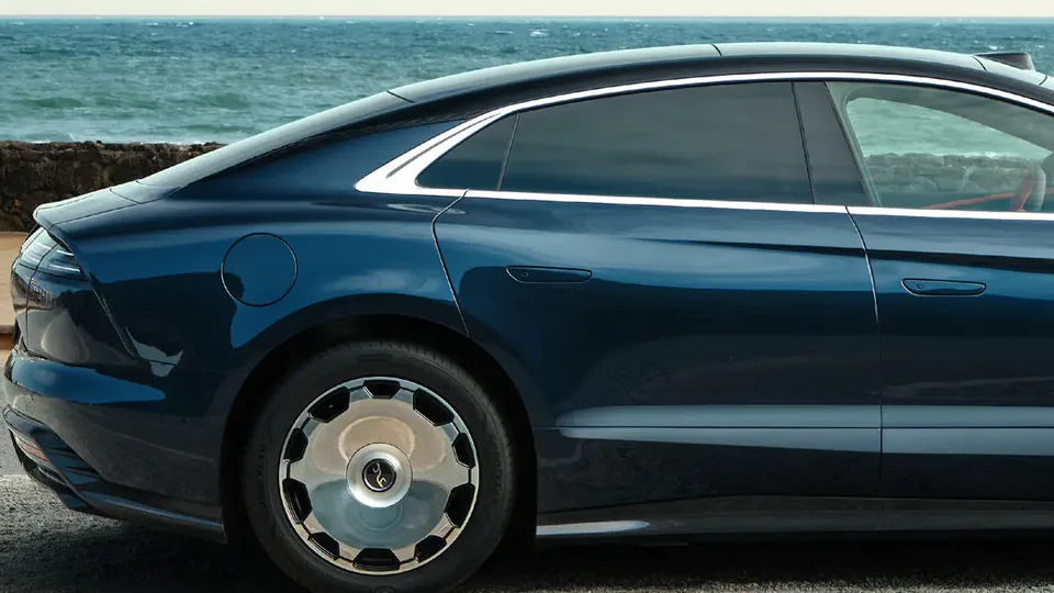 Elettronauti - YangWang U7 U7 EV 5-seat Luxury - esterno