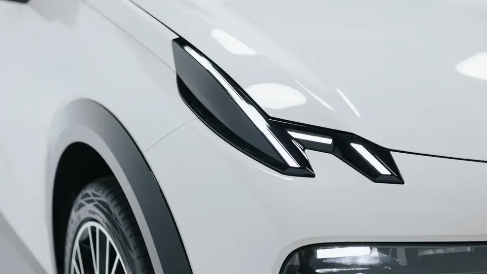 Elettronauti - Zeekr X Long Range RWD - Grigio - Esterno - Vista anteriore a tre quarti